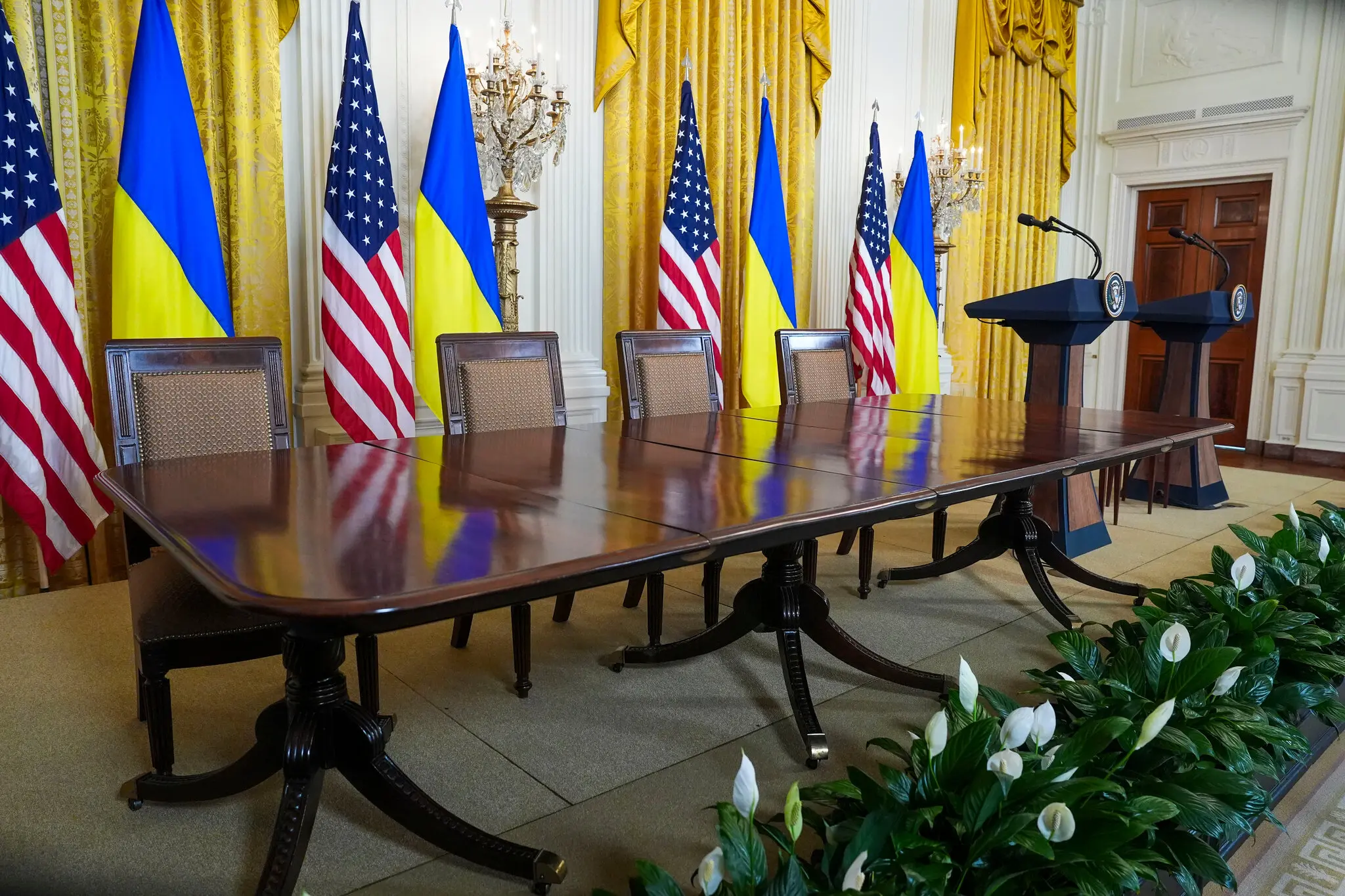 Зірвана угода між США та Україною: напружена розмова в Oval Office, що змінила все